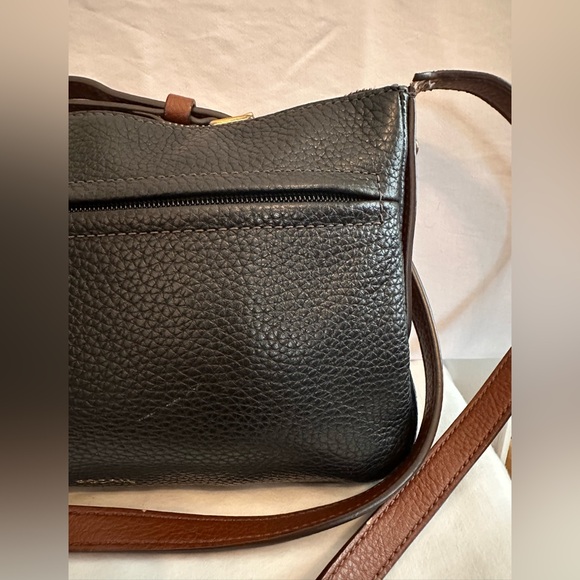 Fossil | leather | crossbody | zipper | black & brown | 9x9 | purse - Picture 4 of 15